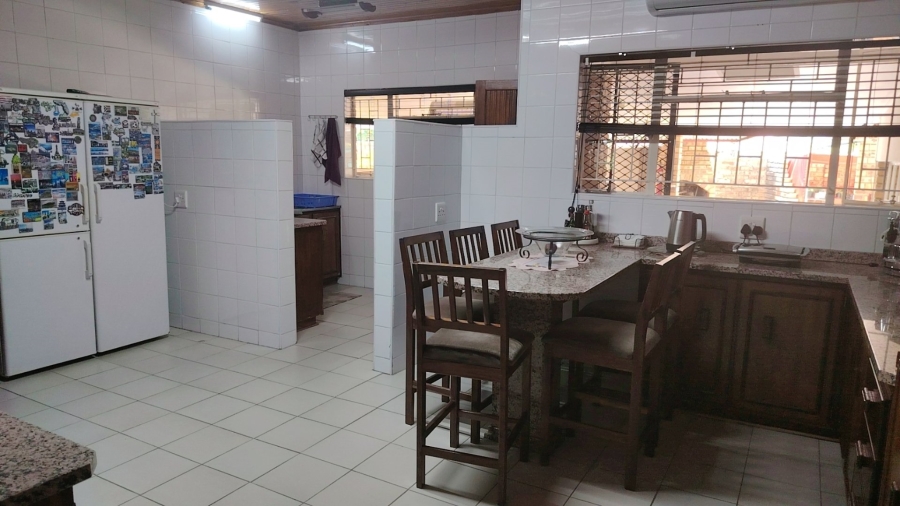 5 Bedroom Property for Sale in Flamwood North West